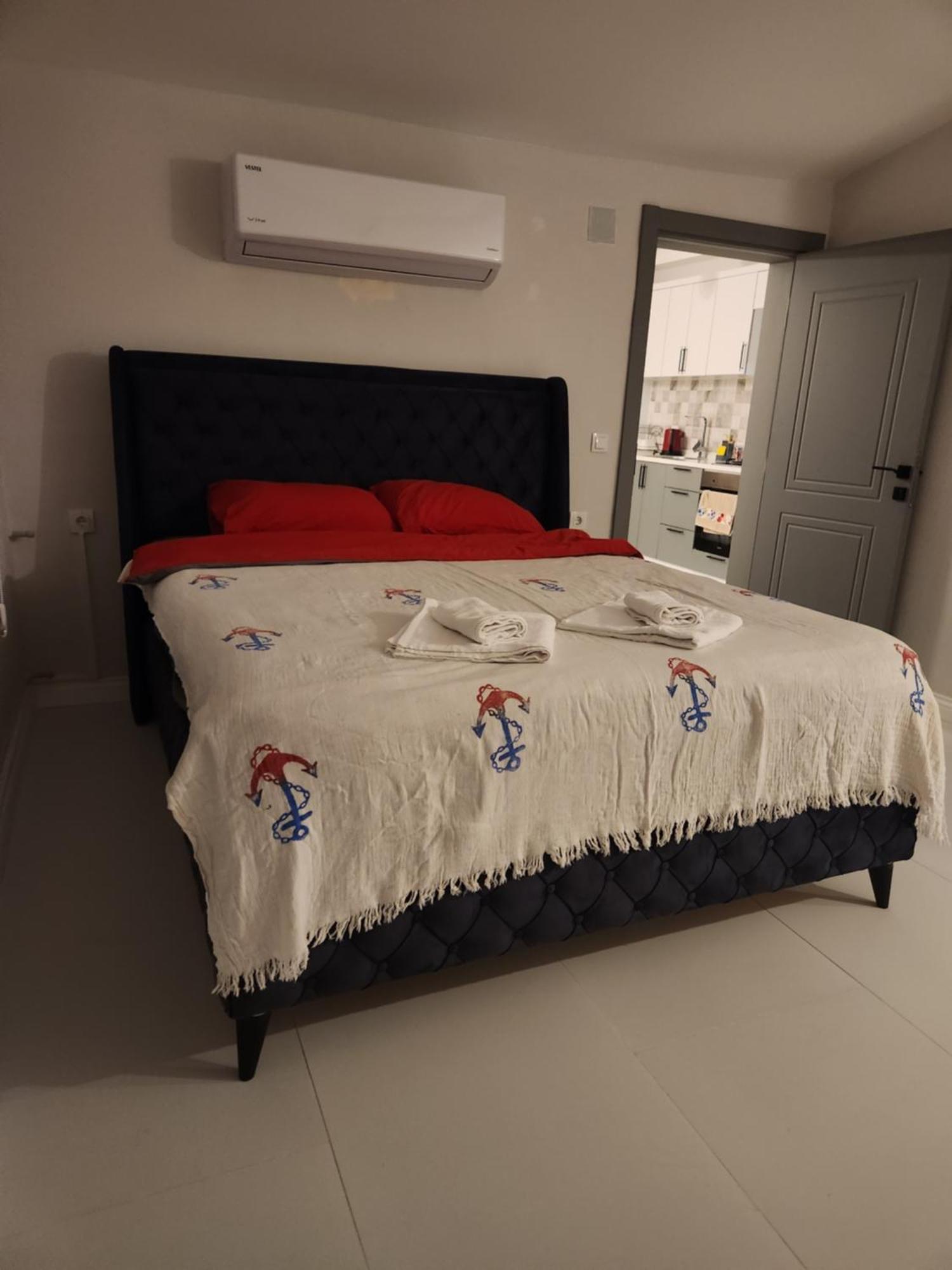 Apartment White Coral House